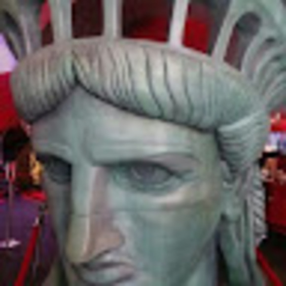 Meet your Posher, Kay - Picture 1 of 1